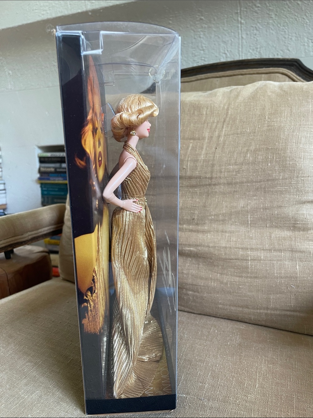 Barbie as Marilyn Monroe Blonde Ambition - Picture 3 of 6